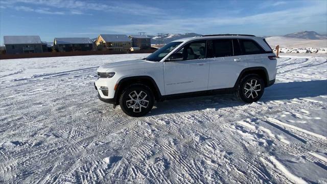 new 2025 Jeep Grand Cherokee L car, priced at $43,900