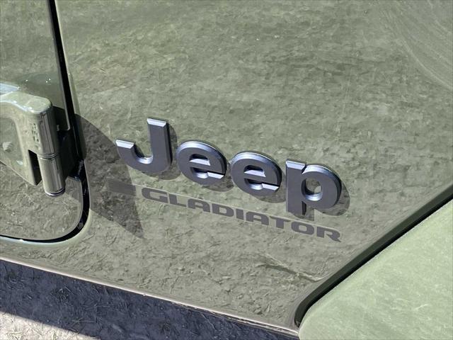 new 2024 Jeep Gladiator car, priced at $40,053