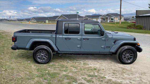 new 2024 Jeep Gladiator car, priced at $38,952