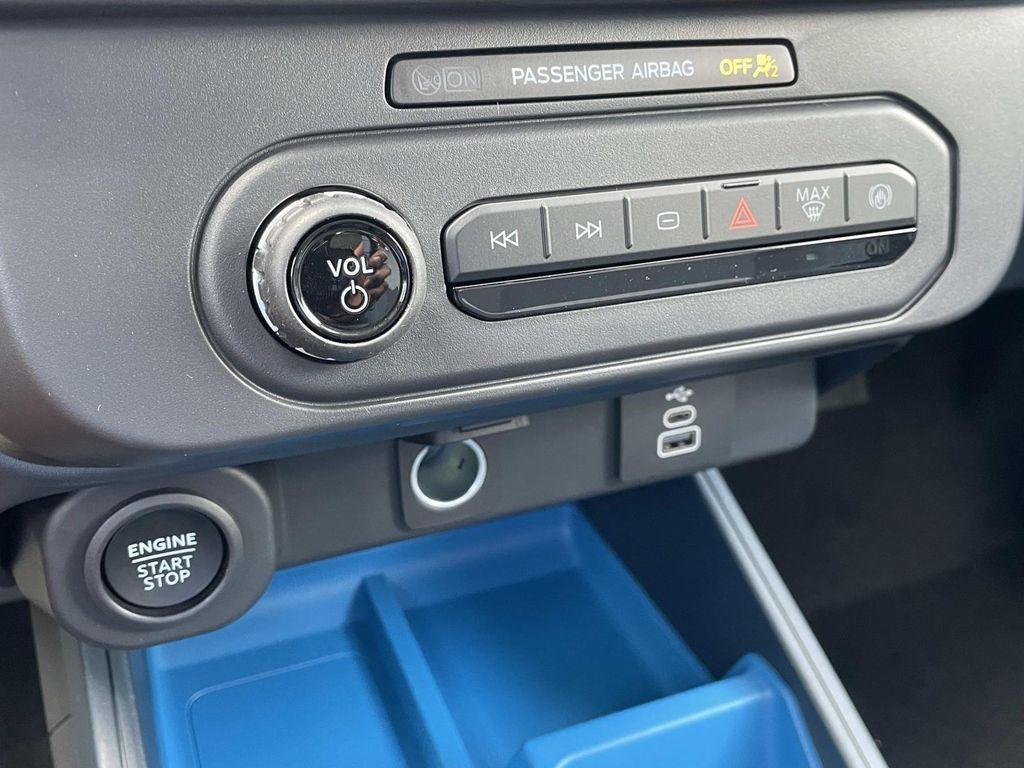 new 2025 Ford Maverick car, priced at $29,786