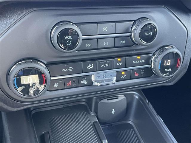 new 2025 Ford Bronco car, priced at $47,806