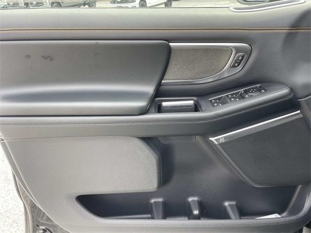 new 2025 Ford Expedition car, priced at $83,025
