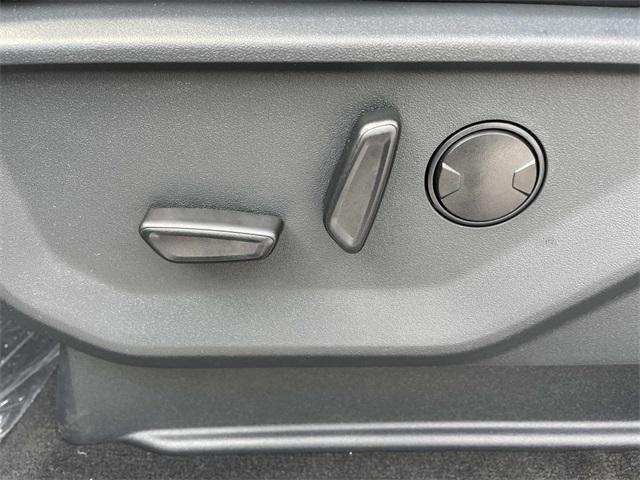 new 2025 Ford Expedition car, priced at $83,025