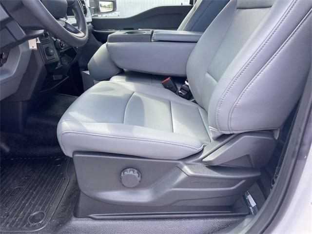 new 2025 Ford F-250 car, priced at $47,720