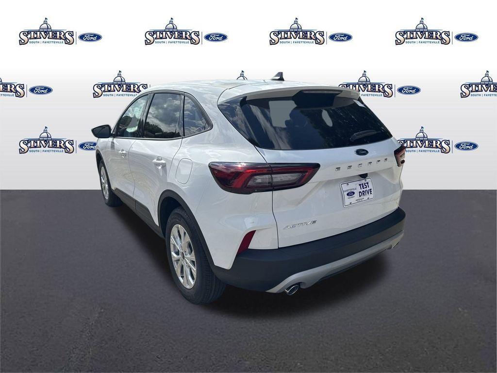 new 2025 Ford Escape car, priced at $30,683