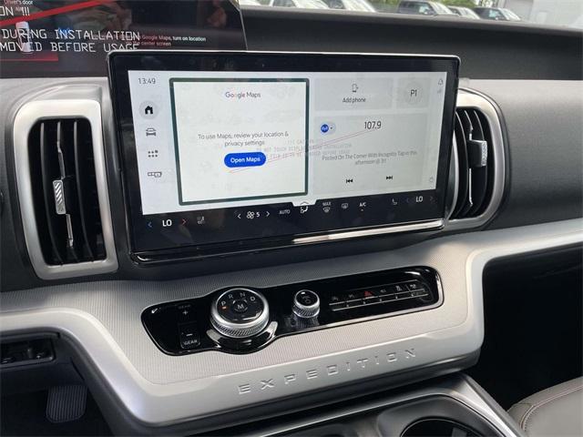 new 2025 Ford Expedition car, priced at $68,210