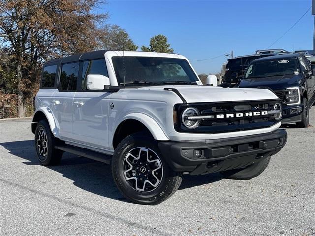 new 2024 Ford Bronco car, priced at $49,643