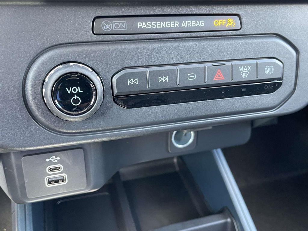 new 2025 Ford Maverick car, priced at $27,336