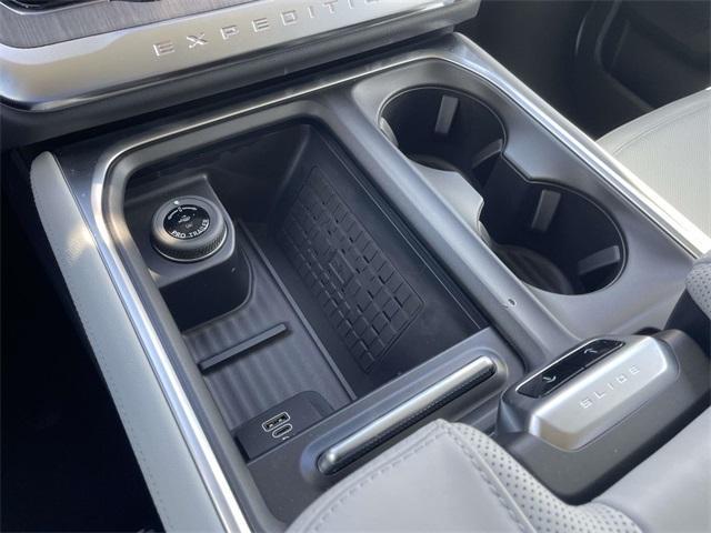new 2025 Ford Expedition Max car, priced at $88,936