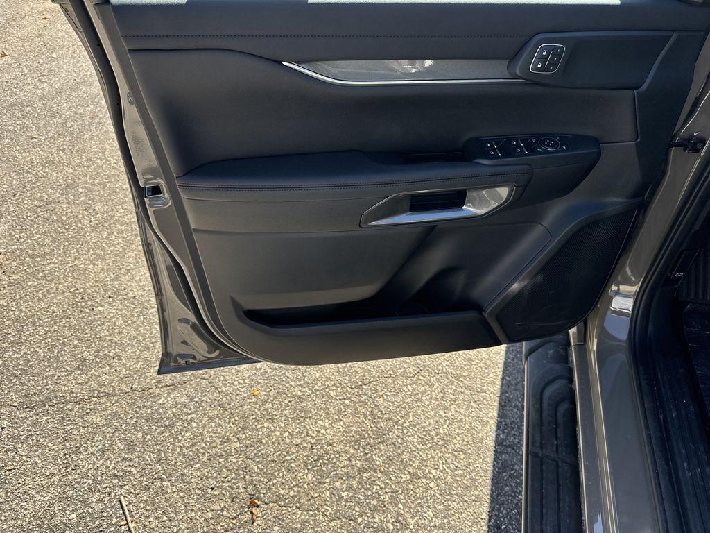 new 2025 Ford Ranger car, priced at $47,140