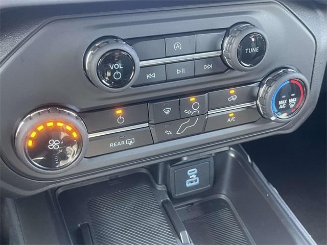 new 2025 Ford Bronco car, priced at $43,750