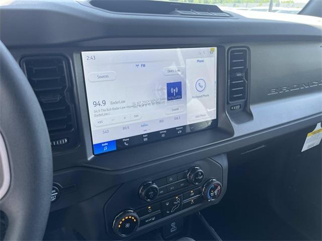 new 2025 Ford Bronco car, priced at $40,385