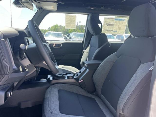 new 2025 Ford Bronco car, priced at $40,385