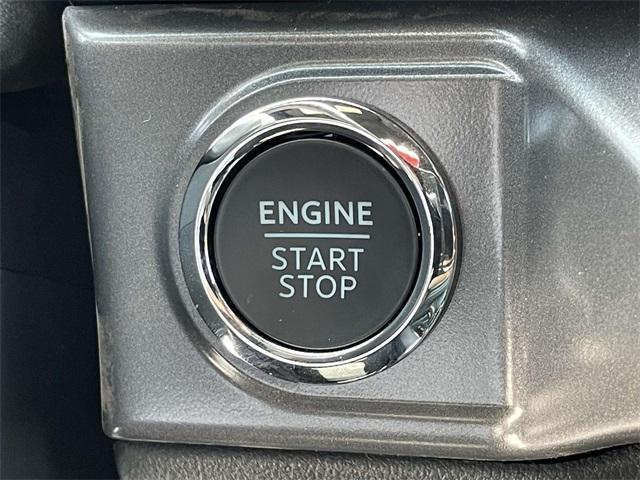 new 2025 Ford F-150 car, priced at $53,148