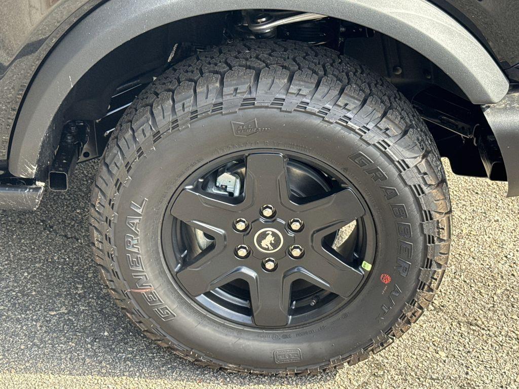 new 2025 Ford Bronco car, priced at $48,610