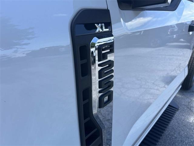 new 2025 Ford F-250 car, priced at $47,720