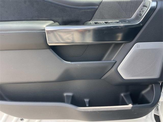 new 2025 Ford F-450 car, priced at $96,130