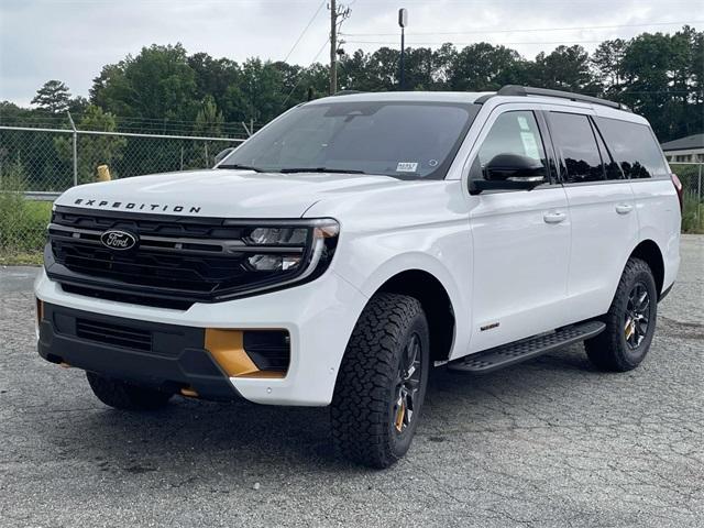 new 2025 Ford Expedition car, priced at $83,025