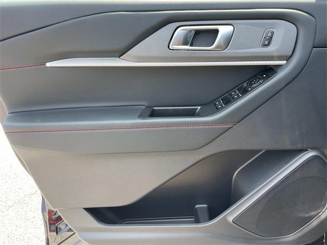 new 2025 Ford Explorer car