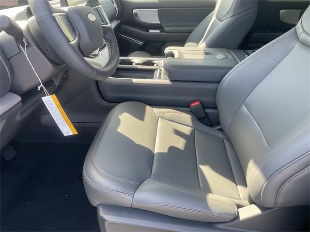 new 2025 Ford Expedition Max car, priced at $64,900