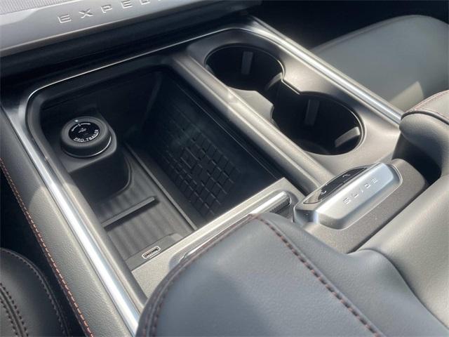 new 2025 Ford Expedition Max car, priced at $64,900