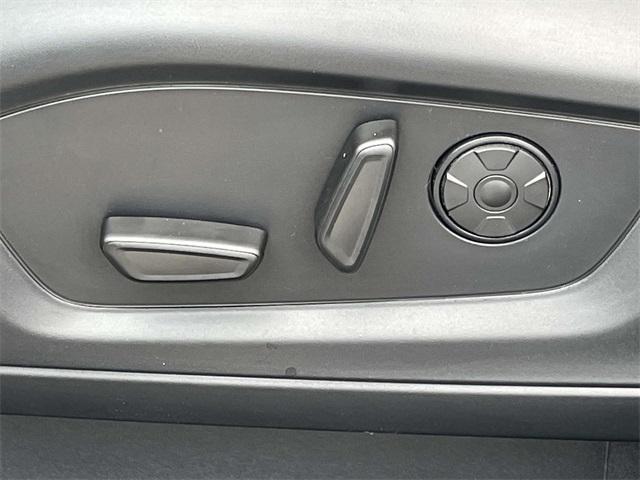 new 2025 Ford Explorer car