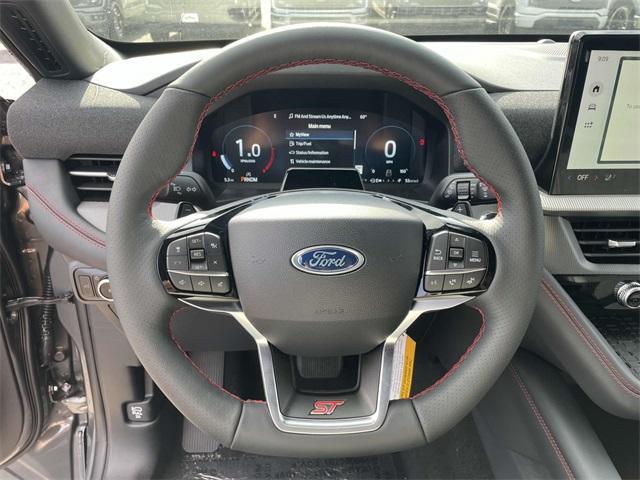new 2025 Ford Explorer car