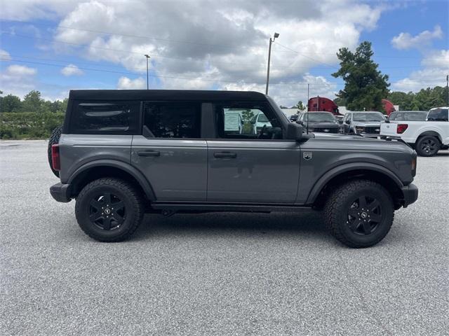 new 2025 Ford Bronco car, priced at $45,255