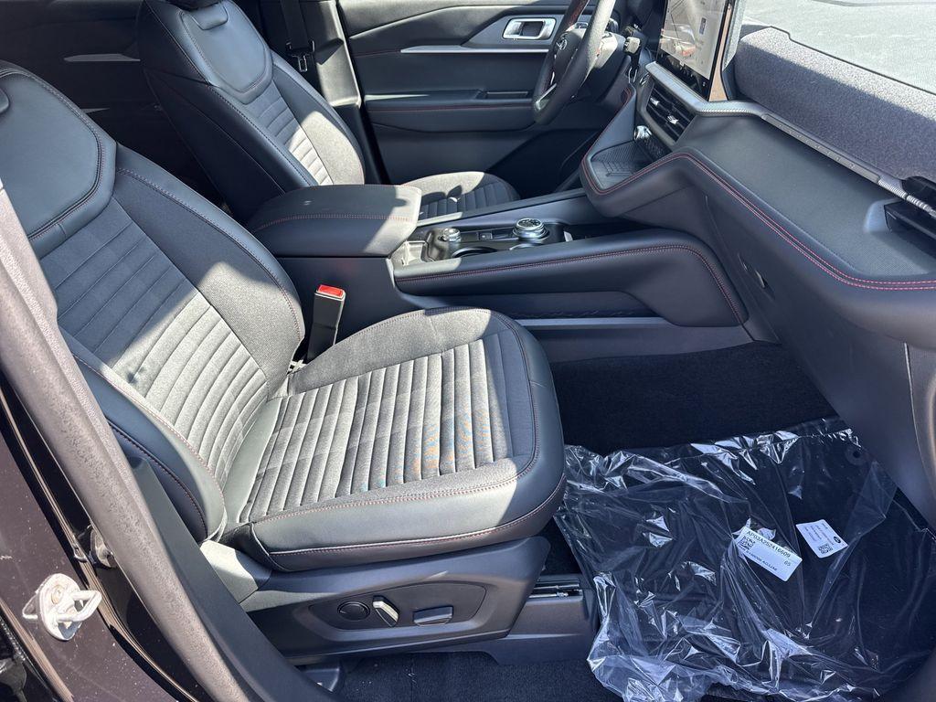 new 2025 Ford Explorer car, priced at $44,803