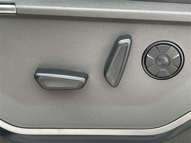 new 2025 Ford F-250 car, priced at $94,555