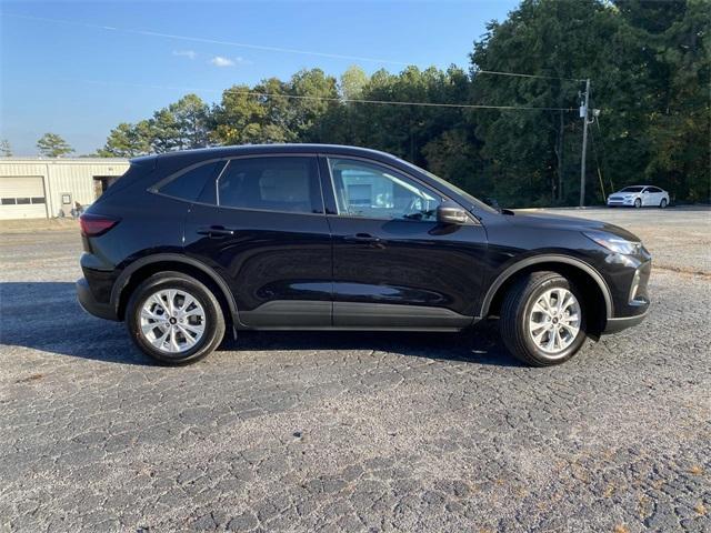 new 2025 Ford Escape car, priced at $29,388