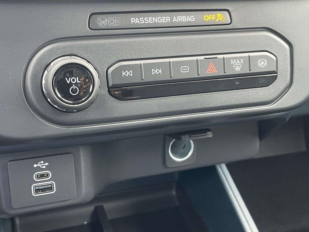 new 2025 Ford Maverick car, priced at $27,336