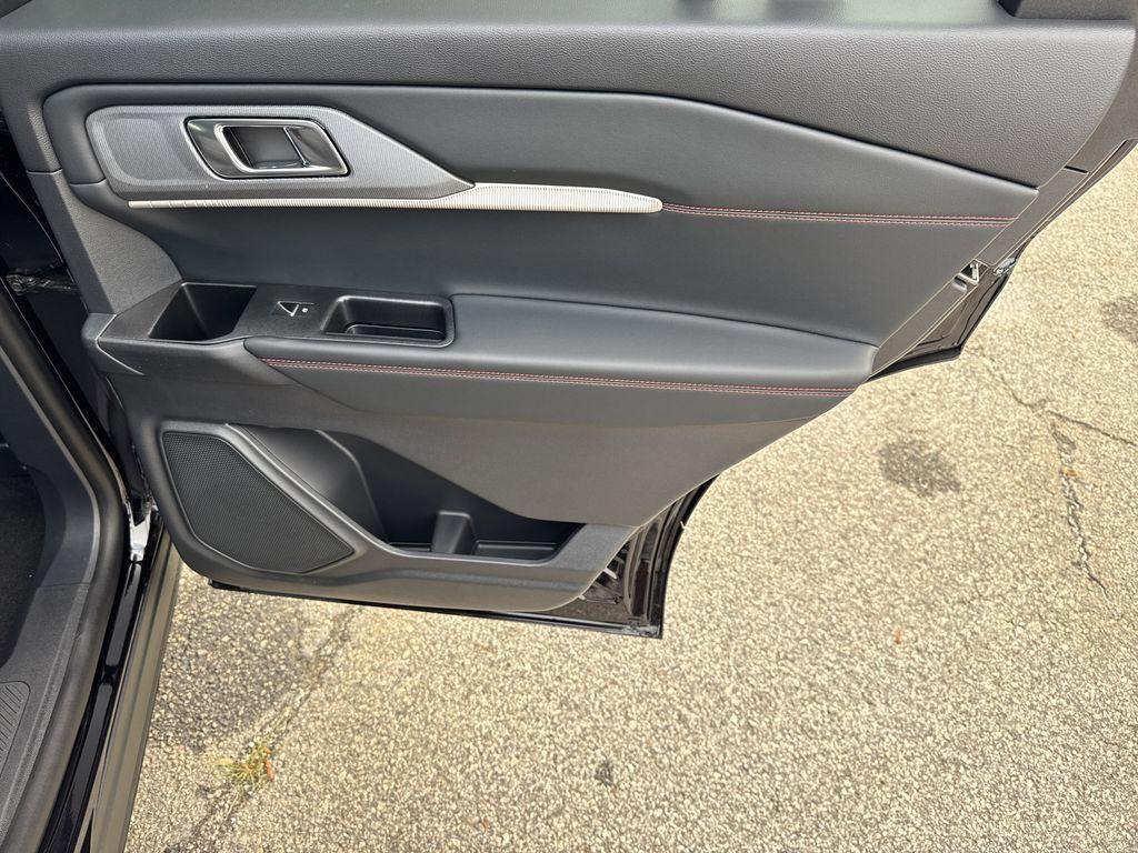 new 2025 Ford Explorer car, priced at $47,816