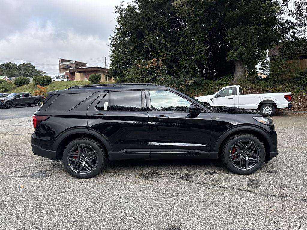 new 2025 Ford Explorer car, priced at $47,816