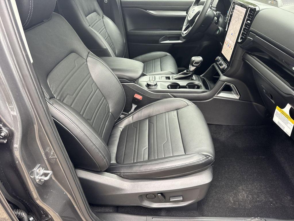 new 2025 Ford Ranger car, priced at $45,728
