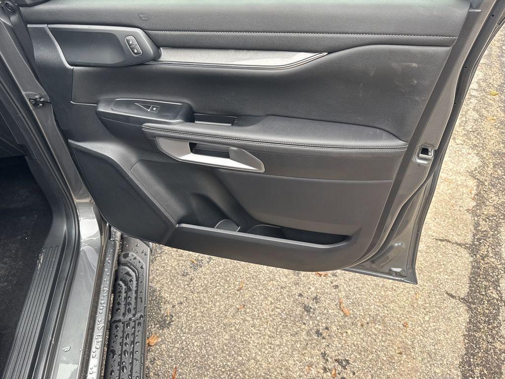 new 2025 Ford Ranger car, priced at $45,728