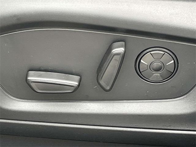new 2025 Ford Explorer car
