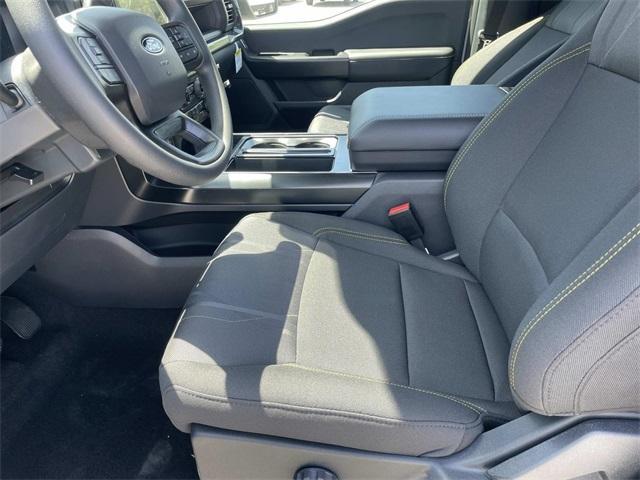 new 2025 Ford F-150 car, priced at $40,499