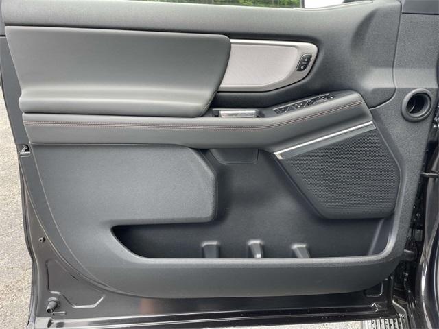new 2025 Ford Expedition car, priced at $68,705