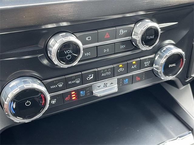 new 2025 Ford F-250 car, priced at $81,990