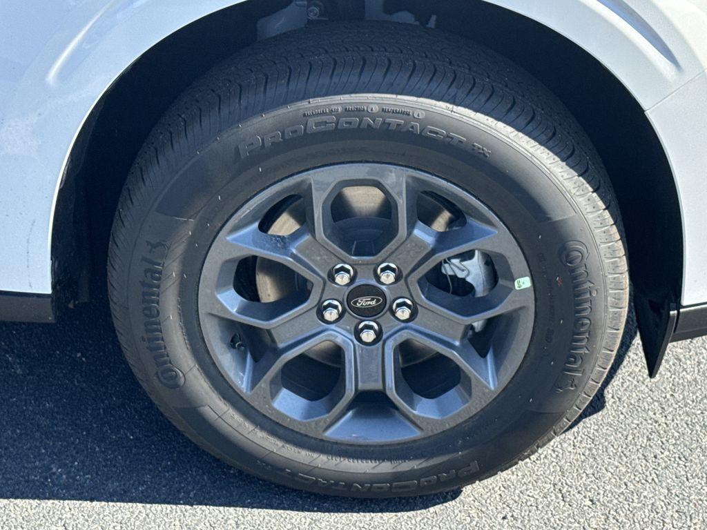 new 2025 Ford Maverick car, priced at $28,995