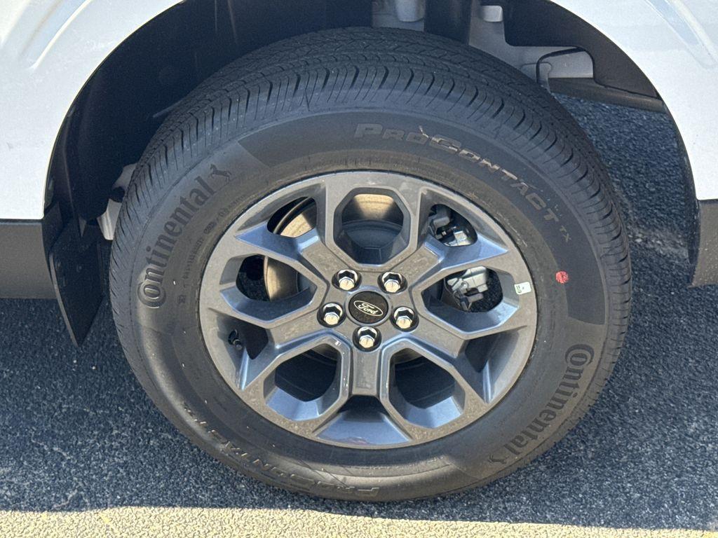 new 2025 Ford Maverick car, priced at $28,995