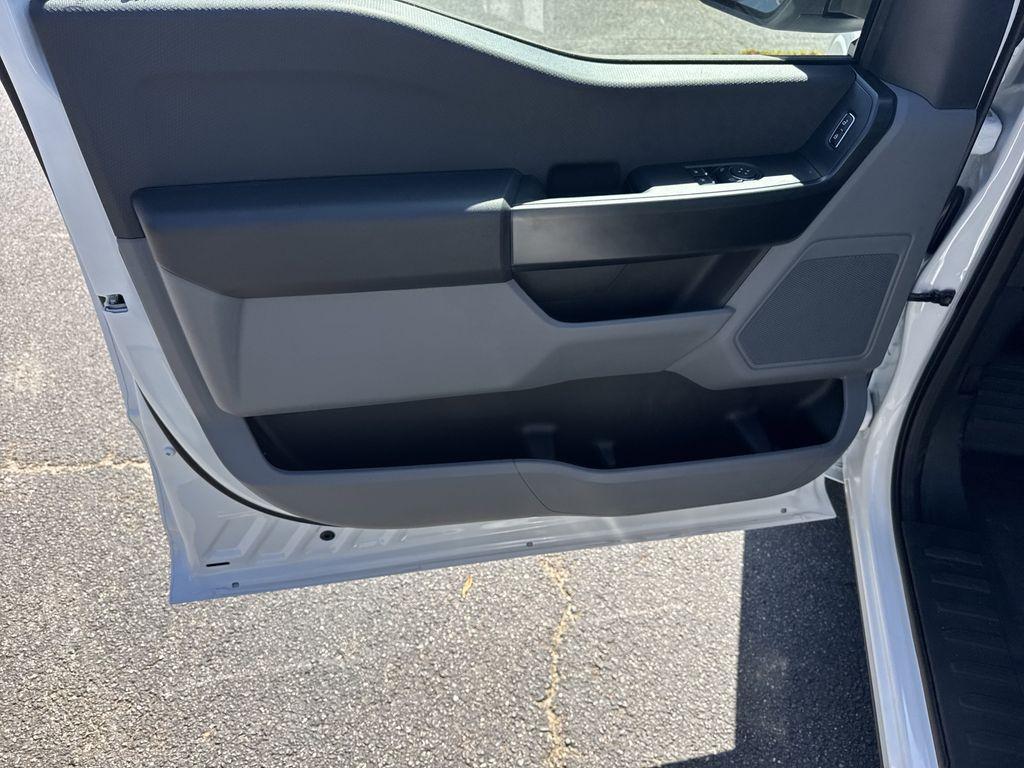 new 2025 Ford F-150 car, priced at $37,237