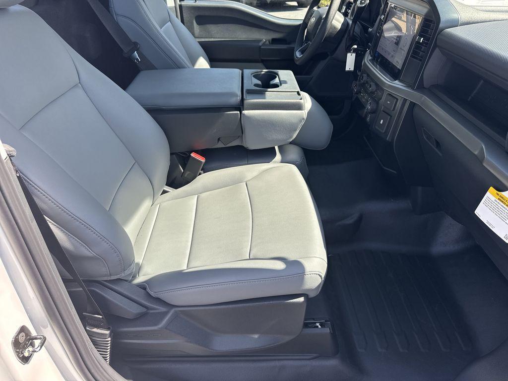 new 2025 Ford F-150 car, priced at $37,237