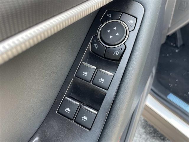 new 2025 Ford Explorer car