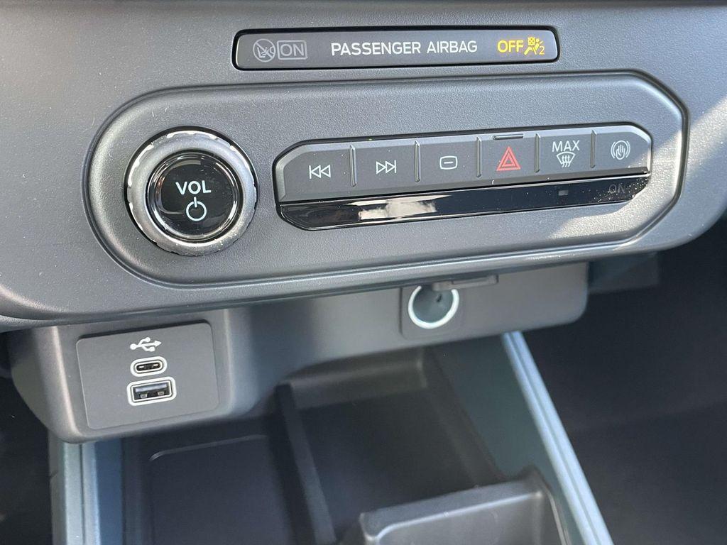 new 2025 Ford Maverick car, priced at $27,336