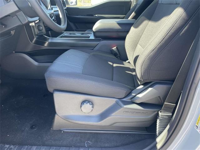 new 2025 Ford F-150 car, priced at $43,215