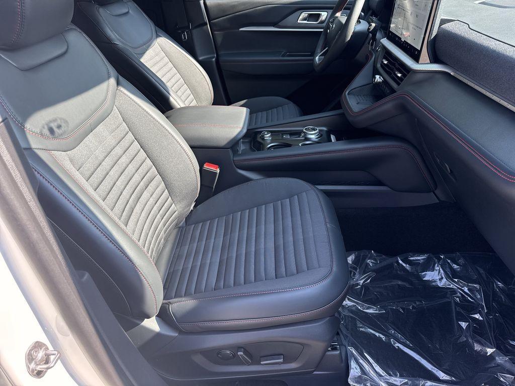 new 2025 Ford Explorer car, priced at $44,011