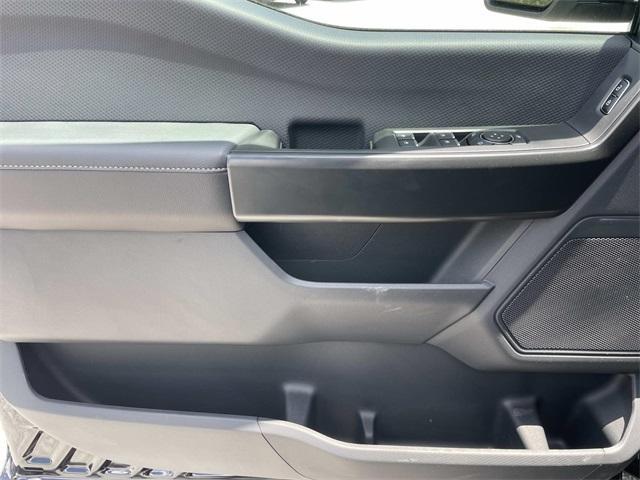 new 2025 Ford F-150 car, priced at $41,950