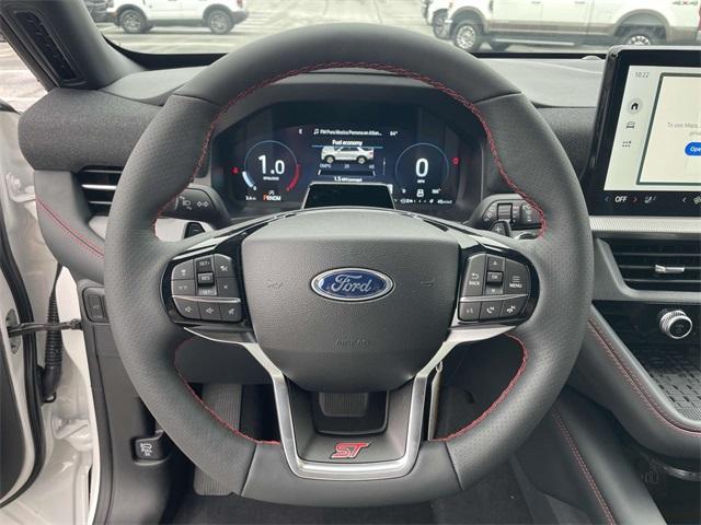 new 2025 Ford Explorer car